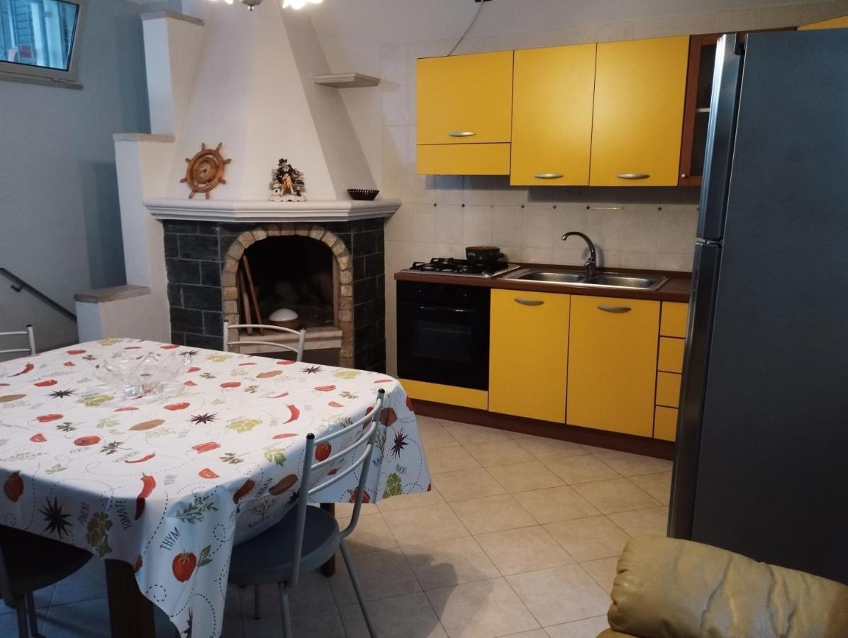 Clave, Affittacamere, Casa Vacanze Cozze Экстерьер фото