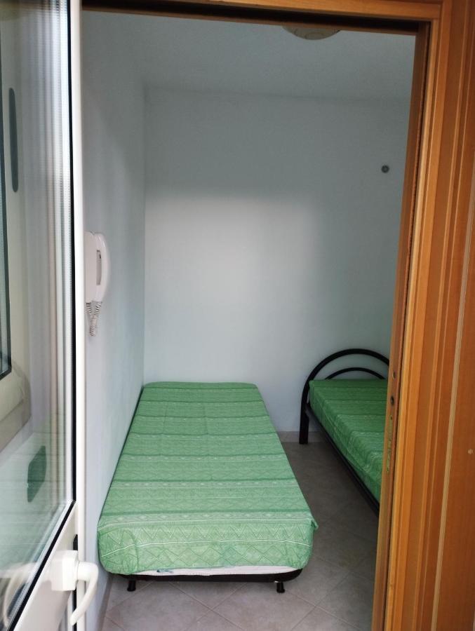 Clave, Affittacamere, Casa Vacanze Cozze Экстерьер фото
