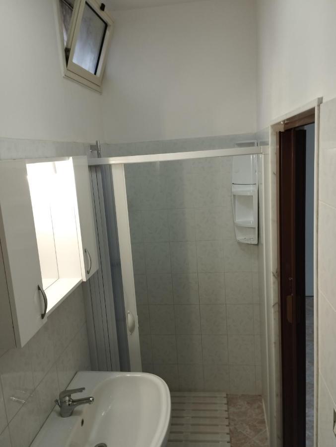 Clave, Affittacamere, Casa Vacanze Cozze Экстерьер фото