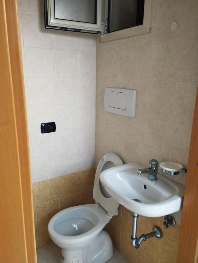 Clave, Affittacamere, Casa Vacanze Cozze Экстерьер фото